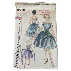 Simplicity 3769 Sewing Pattern Size 12 Teen Junior One Piece Dress With Sash CUT